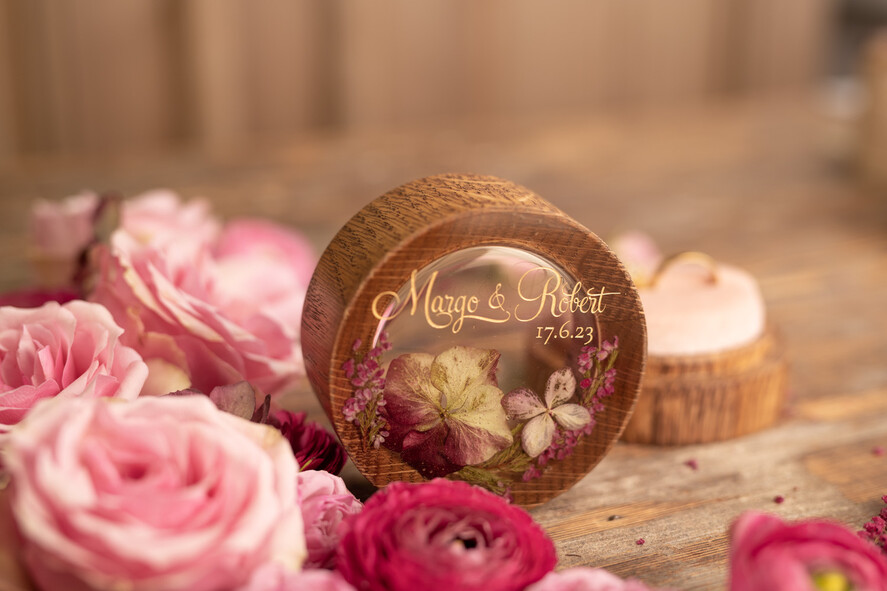 Pudełka Szkatułki na Obrączki szkatułki drewniana szkatułka  pudełko na obrączki ślubne przezroczyste wieczko wasze imiona i data  , pudełeczko na obraczki slubne 2