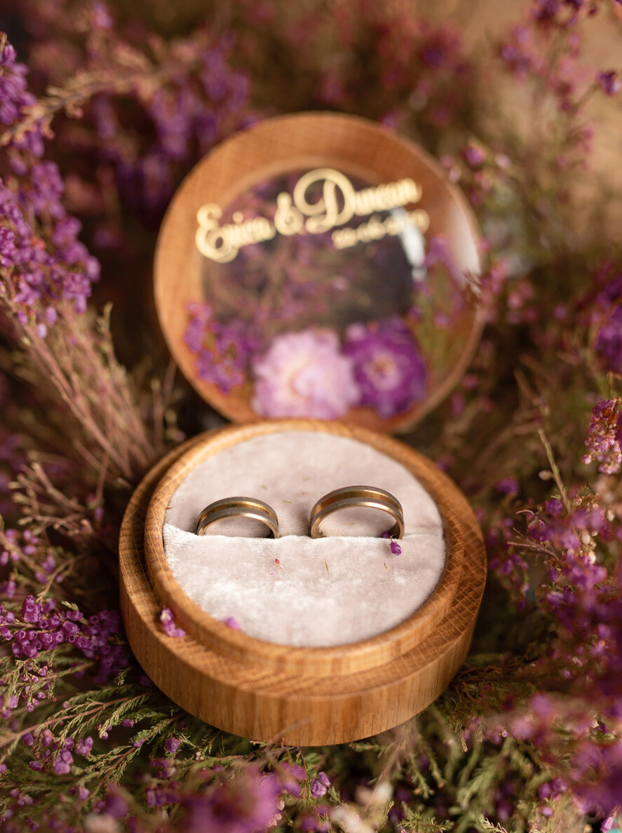 Pudełka Szkatułki na Obrączki szkatułki przeźroczyste  pudełko na obrączki  ślubne zatopione żywe kwiaty w żywicy , pudełeczko na obraczki slubne z przeźroczystym wieczkiem4