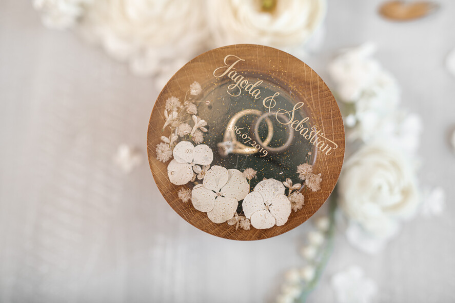 Pudełka Szkatułki na Obrączki szkatułki pudełko na obrączki ślubne wasze imiona i data  , pudełeczko na obraczki slubne z przeźroczystym wieczkiem10