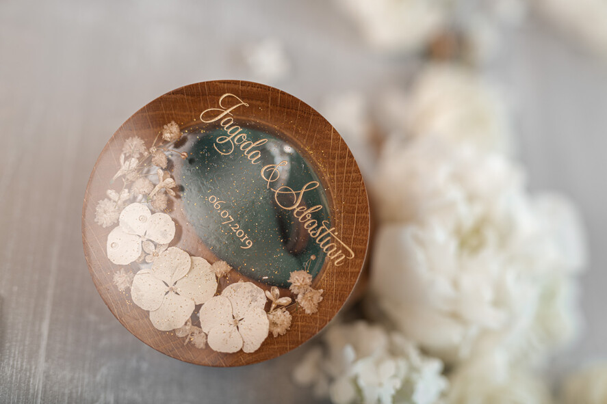 Pudełka Szkatułki na Obrączki szkatułki pudełko na obrączki ślubne wasze imiona i data  , pudełeczko na obraczki slubne z przeźroczystym wieczkiem17