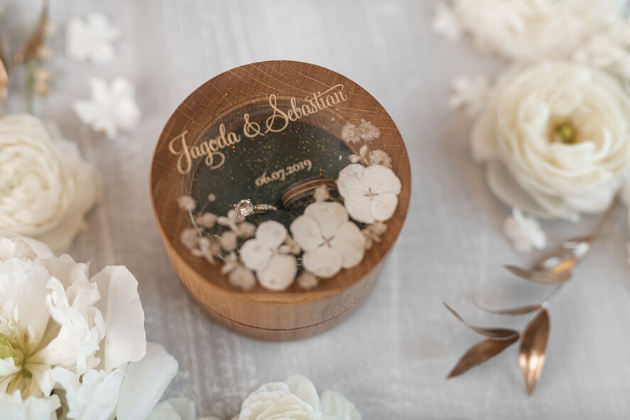Pudełka Szkatułki na Obrączki szkatułki pudełko na obrączki ślubne wasze imiona i data  , pudełeczko na obraczki slubne z przeźroczystym wieczkiem2