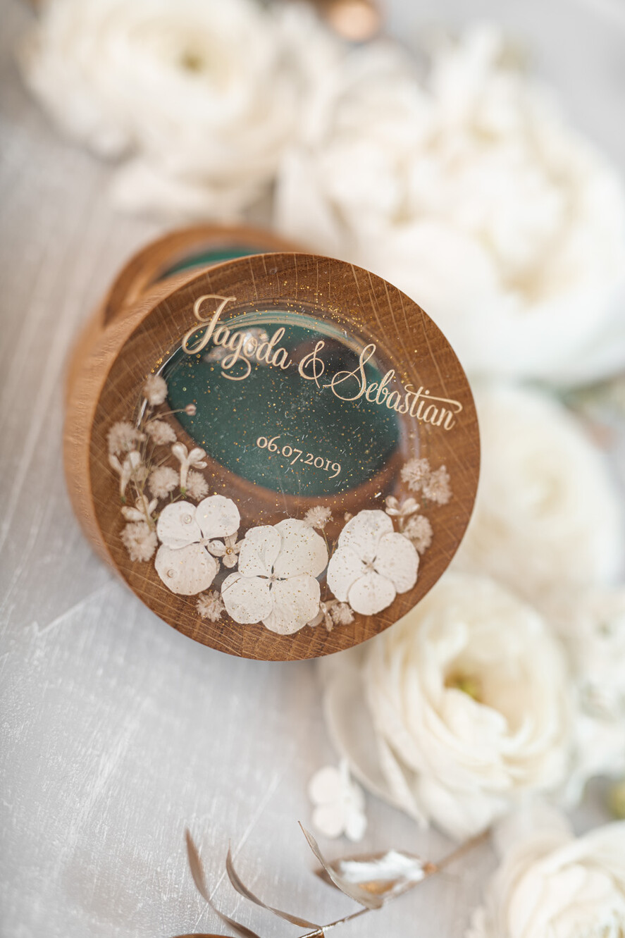 Pudełka Szkatułki na Obrączki szkatułki pudełko na obrączki ślubne wasze imiona i data  , pudełeczko na obraczki slubne z przeźroczystym wieczkiem5