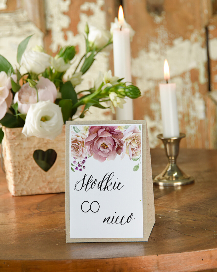 Numery na stół Boho/Etno/Pióra numerek stojak na stół weselny, w stylu boho kwiatowe grafiki0