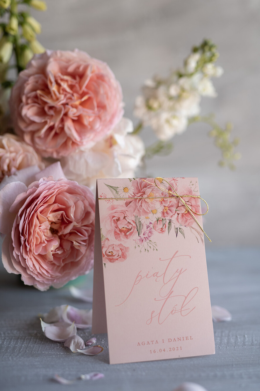 Numery na stół Boho/Etno/Pióra numerki na stół stoły weselne, w stylu boho kwiatowe grafiki0