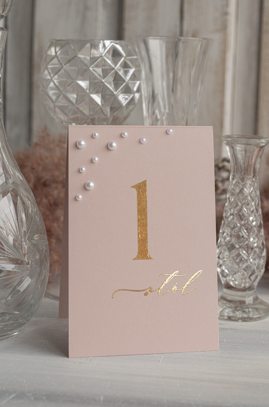 Numery na stół Glamour numerki na stoliki ślubne, złoto klasyczna elegancja w stylu glamou, numerki na stoły weselne z perełkami, złoto rózowe numery na stół 2