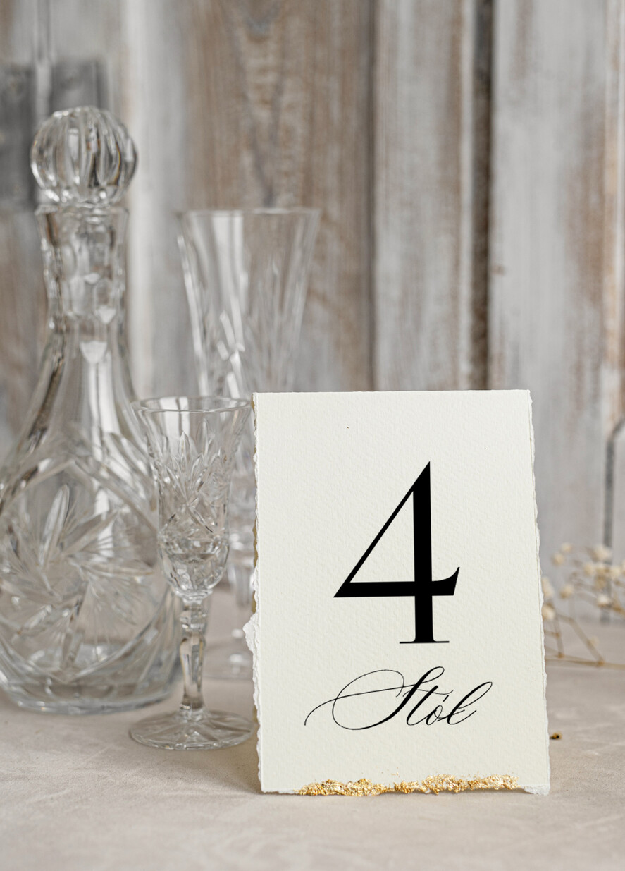 Numery na stół Glamour numery na stoły weselne, stojak z numerkiem na stół weselny, numerki na stoły weselne z płatkami złota, ozdoba na stół weselny, numeracja stołów weselnych0