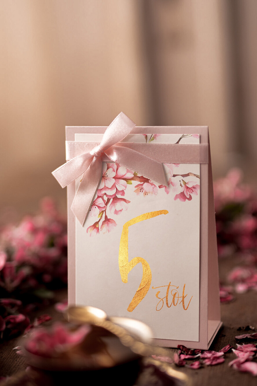 Numery na stół Glamour numerek na stół weselny, zlocone klasyczna elegancja1