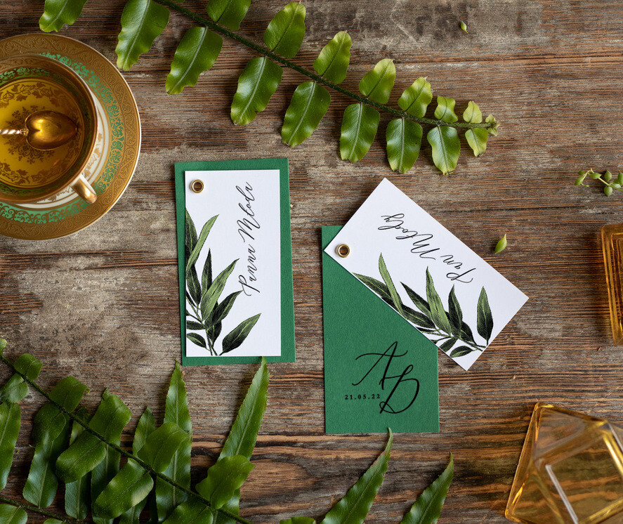 Winietki botaniczne podróżnicze  usadzenie gości na weselu winietki bataniczne oliwka0