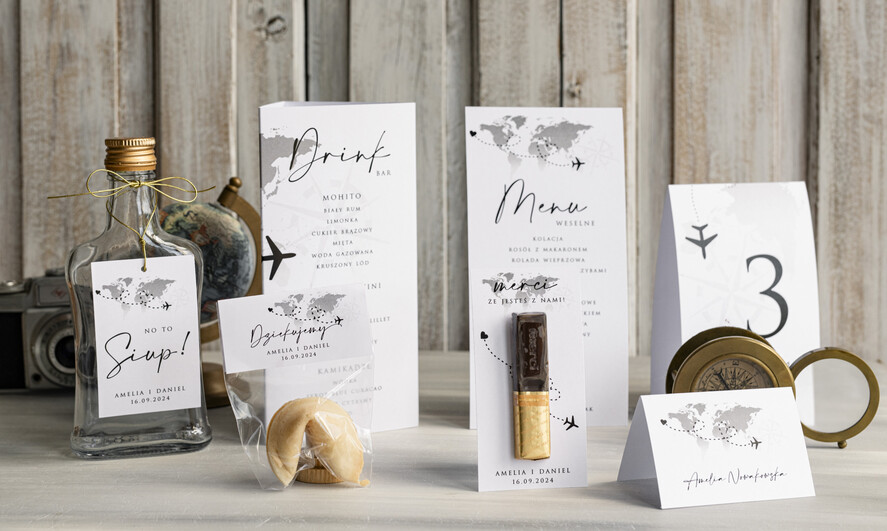 Menu botaniczne podróżnicze  menu ślubne z planem posiłków, numer stołu i menu w jednym, karta drinków na weselu, menu weselne z mapą świata, ozdoba na stoły weselne 4