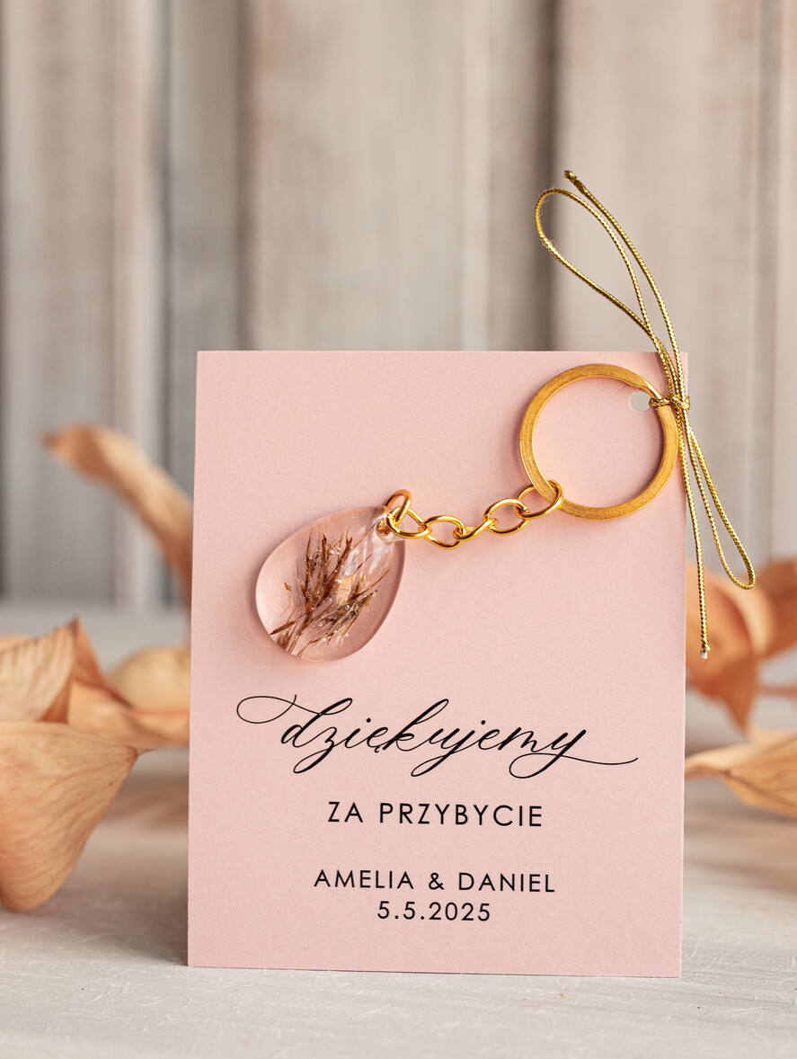 Podziękowania dla Gości Weselnych Magnesy breloki Zdrapki prezent dla gosci na weselu brelok do kluczy z zawieszką z żywicy, ręcznie robiony brelok do kluczy z żywicy, podziękowanie dla gości weselnych brelok z zatopionymi kwiatami w żywicy0