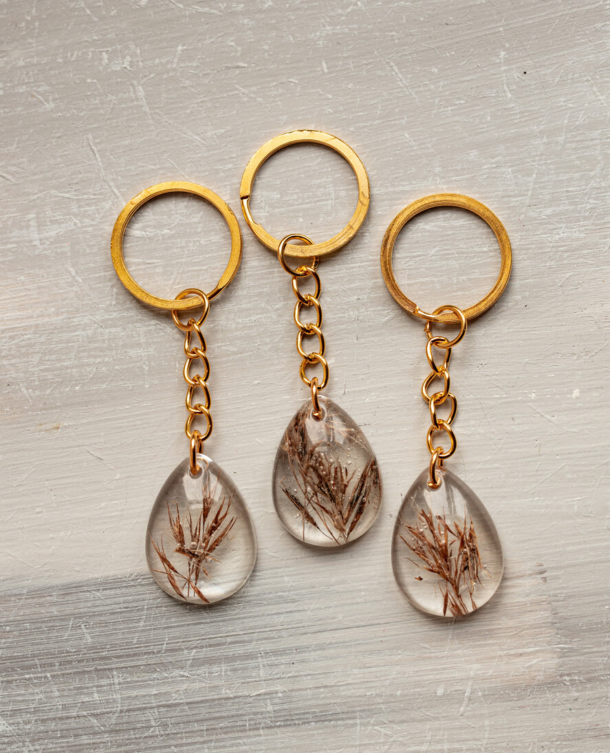 Podziękowania dla Gości Weselnych Magnesy breloki Zdrapki prezent dla gosci na weselu brelok do kluczy z zawieszką z żywicy, ręcznie robiony brelok do kluczy z żywicy, podziękowanie dla gości weselnych brelok z zatopionymi kwiatami w żywicy7