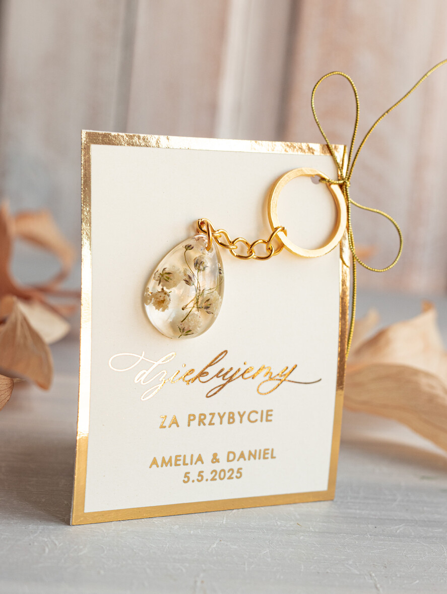 Podziękowania dla Gości Weselnych Magnesy breloki Zdrapki prezenty dla gości weselnych zatopiona gipsówka w żywicy, ręcznie robiony brelok do kluczy z zawieszką z żywicy, podziękowanie dla gości na weselu brelok z zatopionymi kwiatkami w żywicy2