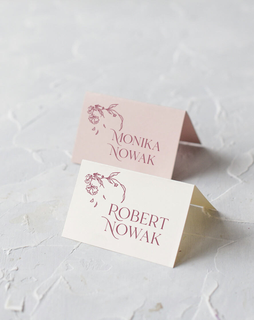 Winietki Eleganckie ślubne winietki na stół weselny,minimalistyczne winietki slubne, proste wizytówki dla gości weselnych, winietka ślubna usadzenie gości na weselu1