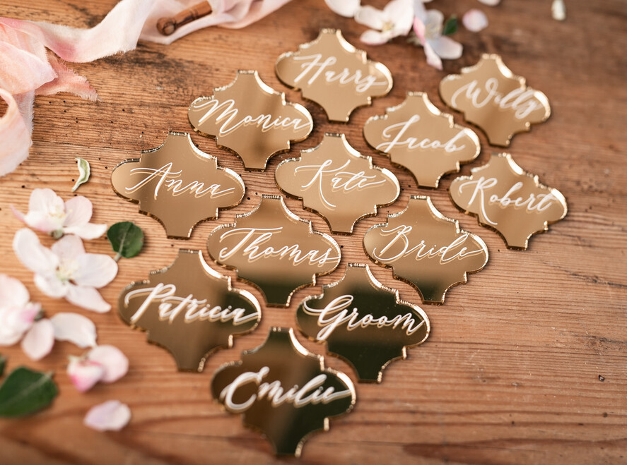 Winietki Eleganckie ręcznie robione winietki ślubne wizytówki dla gości weselnych, winietki na złotym lustrze, ekskluzywne winietki na ślub 2