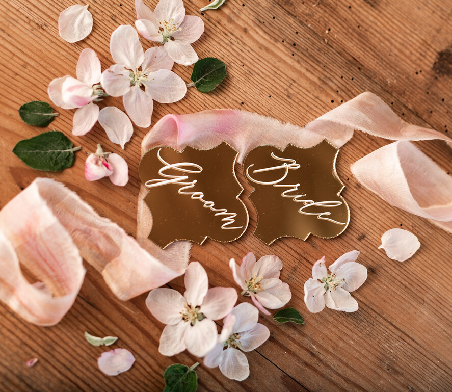 Winietki Eleganckie ręcznie robione winietki ślubne wizytówki dla gości weselnych, winietki na złotym lustrze, ekskluzywne winietki na ślub 7