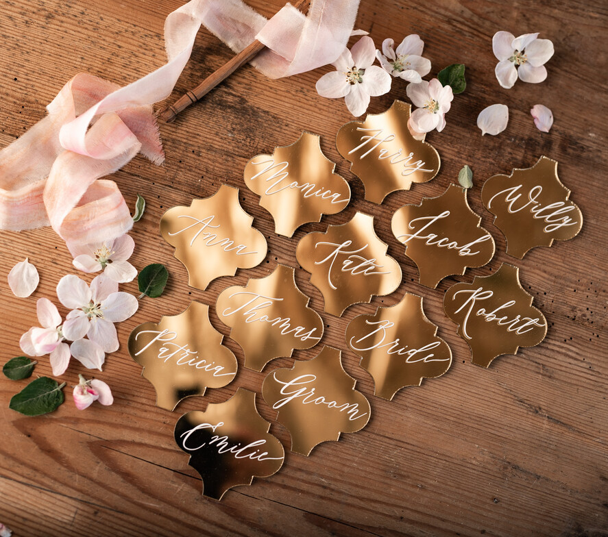 Winietki Eleganckie ręcznie robione winietki ślubne wizytówki dla gości weselnych, winietki na złotym lustrze, ekskluzywne winietki na ślub 9