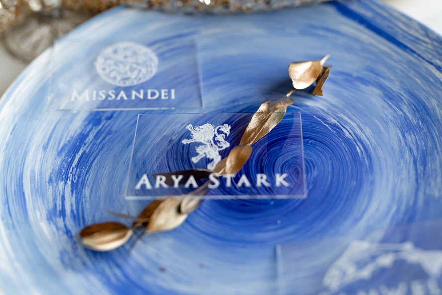 Winietki Eleganckie przeźroczyste winietki ślubne wizytówki dla gości weselnych idelane na wesele inspirowane Grą o Tron2