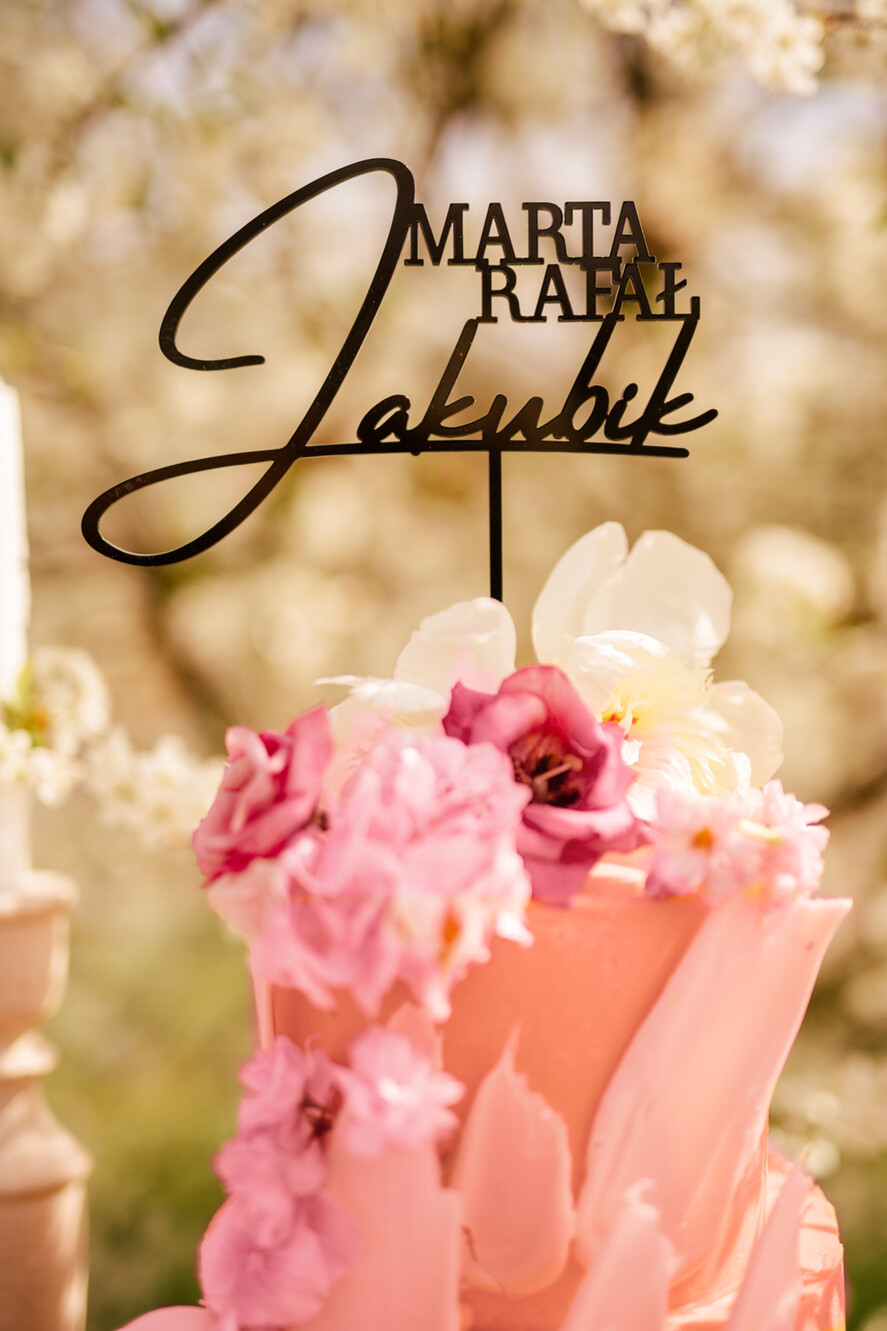 Figurki na tort / cake topper statuetki akryl czarny napisy na tort weselny ozdobny spersonalizowany topper 0