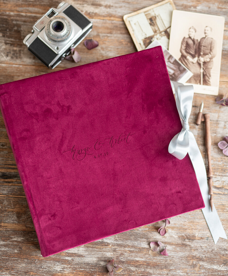 Albumy ślubne Pudełka na zdjęcia  album na zdjęcia  duży album szyte kartki aksamitna okładka z Waszymi imionami 16