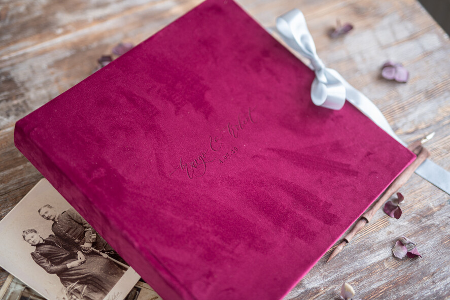 Albumy ślubne Pudełka na zdjęcia  album na zdjęcia  duży album szyte kartki aksamitna okładka z Waszymi imionami 21