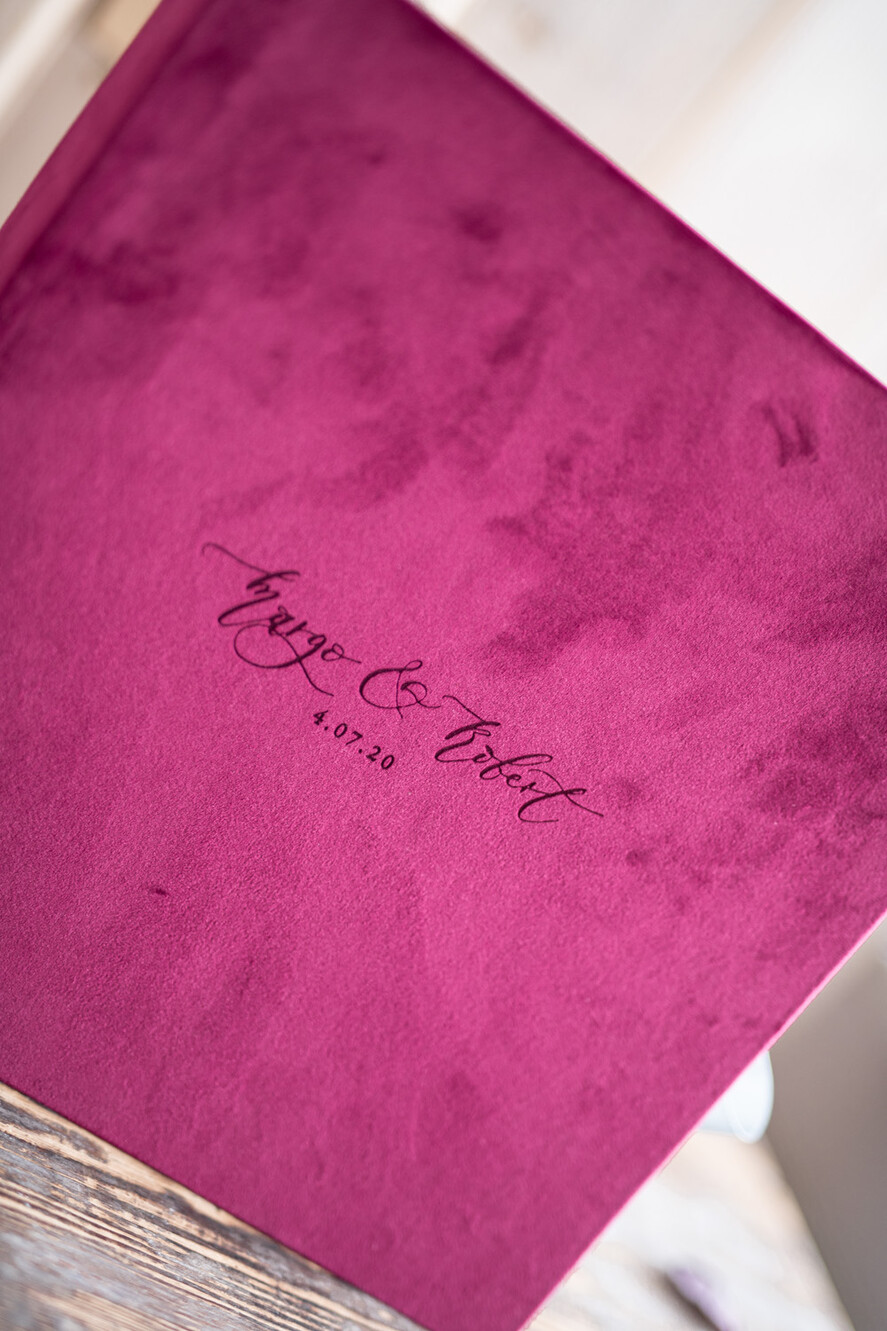 Albumy ślubne Pudełka na zdjęcia  album na zdjęcia  duży album szyte kartki aksamitna okładka z Waszymi imionami 26