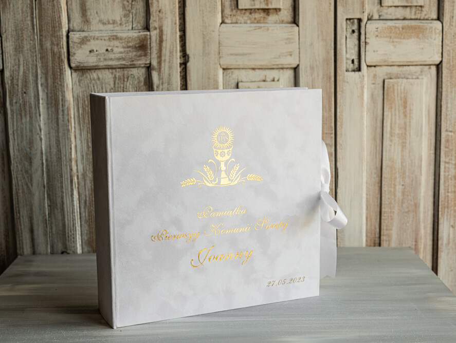 Albumy ślubne Pudełka na zdjęcia  album na zdjęcia  Pamiątka Pierwszej Komunii Świętej, Personalizowany Album na zdjęcia, Prezent na Pierwszą Komunię Świętą, Biały Welurowy Album na Zdjęcia6