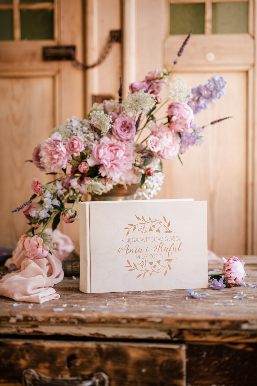 Albumy ślubne Pudełka na zdjęcia  album na zdjęcia  rustykalny drewniany album ślubny 14