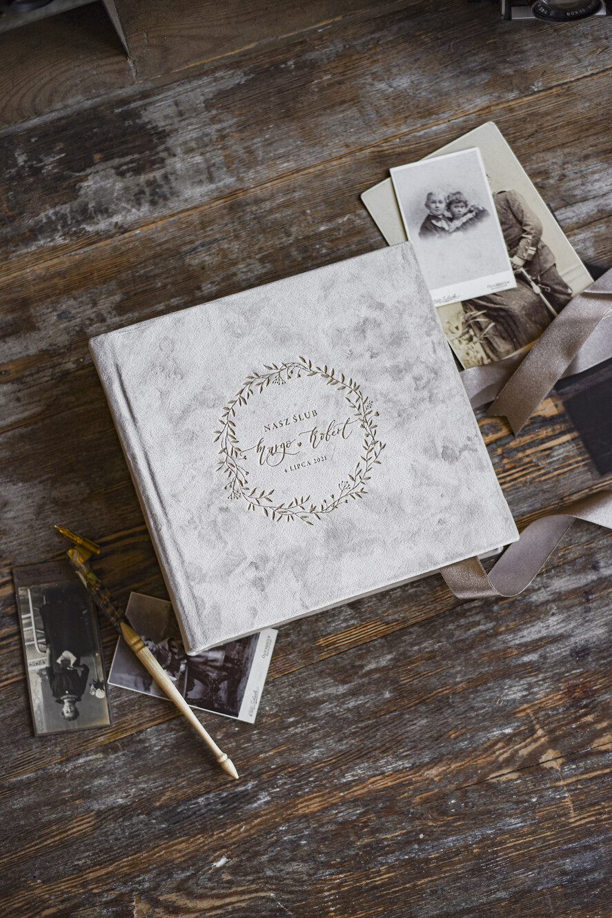 Albumy ślubne Pudełka na zdjęcia  album na zdjęcia  Welurowy Presonalizowany  album na zdjęcia Ślubne - Fotoalbum Ślubny w Pokrowcu Na zdjęcia z Instaxa Ankiety Ksiega wpisów5