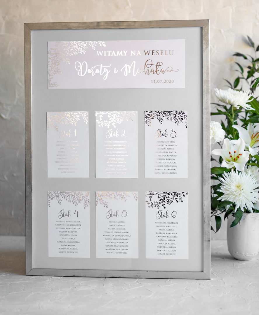 Plany stołów Glamour welurowe srebrny planer ślubny plan usadzenia gości na weselu srebrzone błyszczące litery w stylu glamour  0