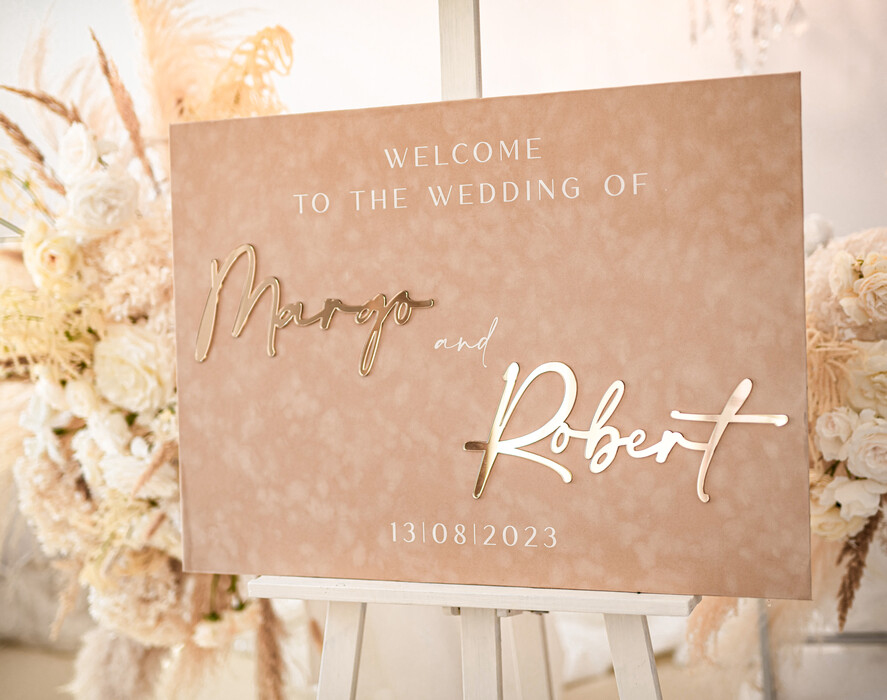 Plany stołów Glamour welurowe tablica powitalna slubna glamour, elegancka welurowa plansza powitanie gości na Weselu, rama powitanie na weselu6