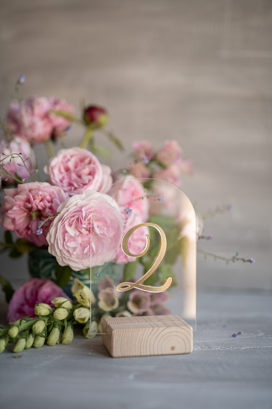 Numery na stół Akryl numery na stoły weselne, nowoczesny pomysł5