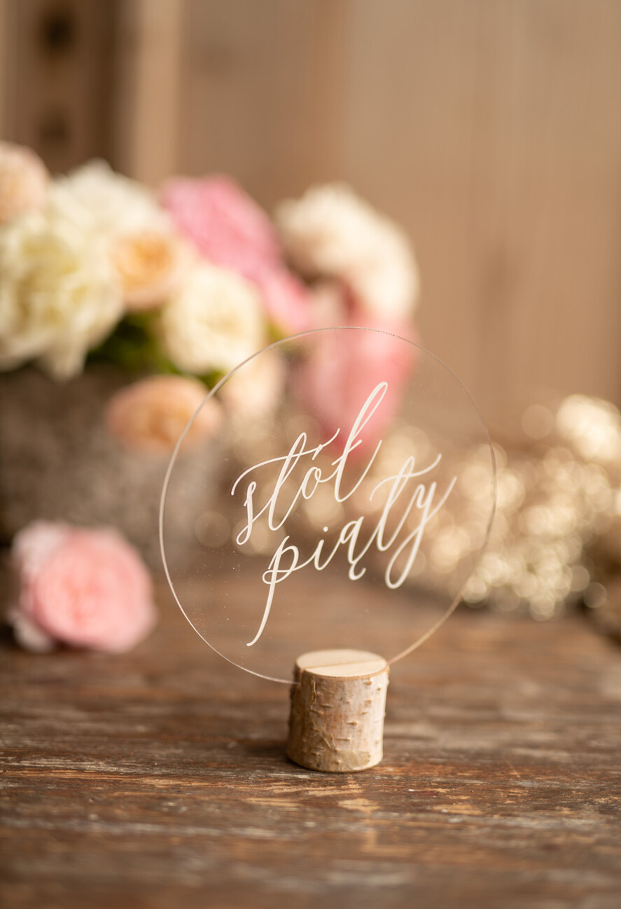 Numery na stół Akryl delikatne eleganckie numerki na stół nowoczesna dekoracja na stół weselny 5