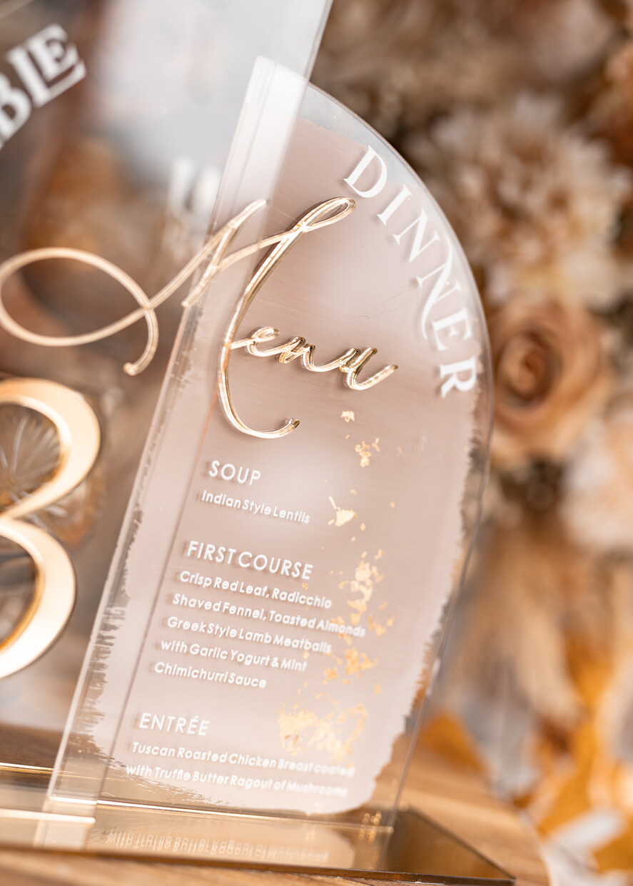 Numery na stół Akryl numerki na stoły weselne, elegancka i nowoczesna forma karty dań na weselu, akrylowe menu weselne, malowane farbą numerki na stół 8