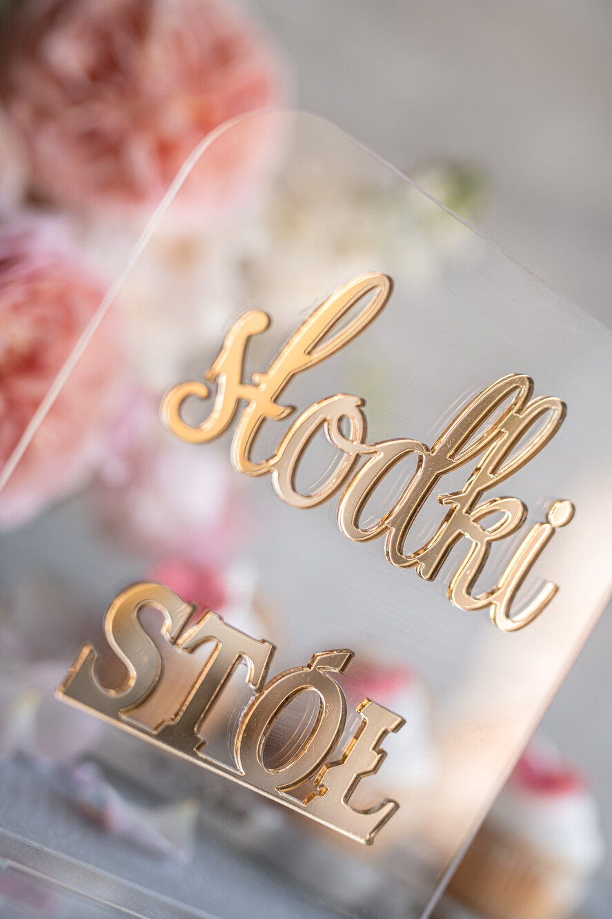 Numery na stół Akryl numerek na stół weselny, złote lusterkowe napisy3