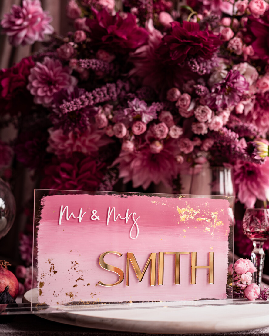 Numery na stół Akryl Stojak z numerkiem na stół Pary Młodej, tabliczka na stól Pary Mlodej, akrylowy numerek na stół weselny tabliczka na stół weselny w stylu glamour1