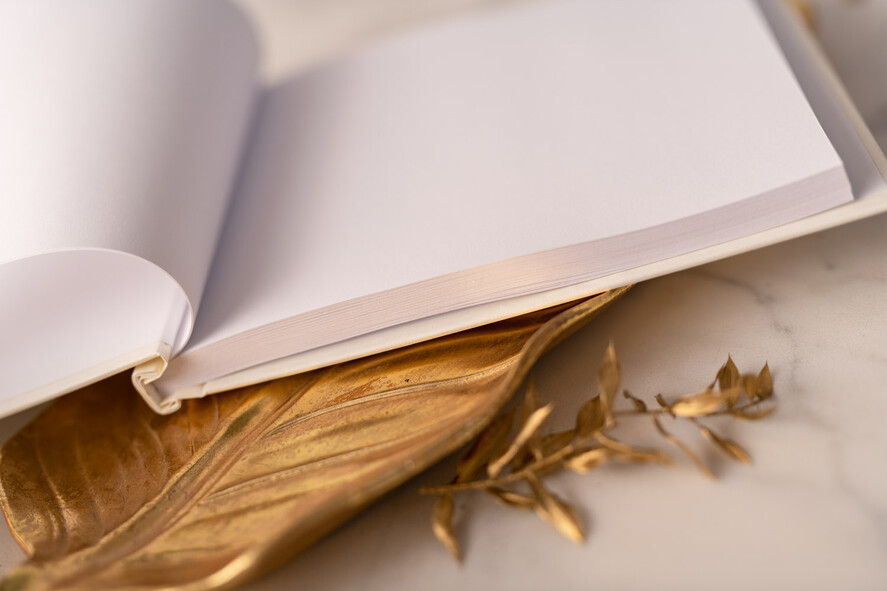 Księgi wpisów gości glamour księgi pamiątkowe i albumy na wpisy gości weselnych, złocenie na okładce wasze imiona i data slubu2