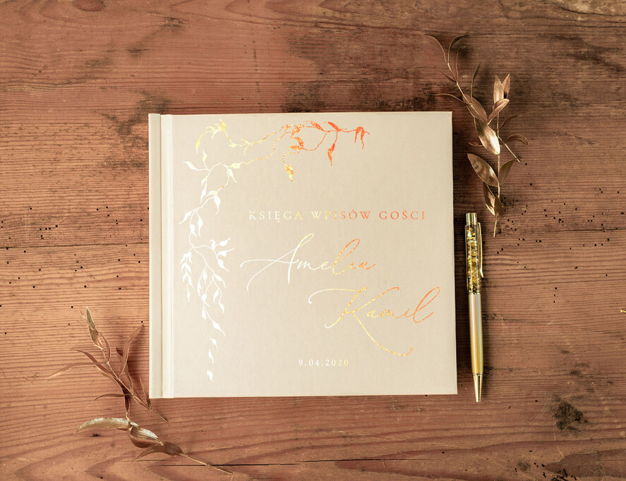 Księgi wpisów gości glamour pamiątkowa księga wpisów gości w złotych kolorach wesele w pałacu 0