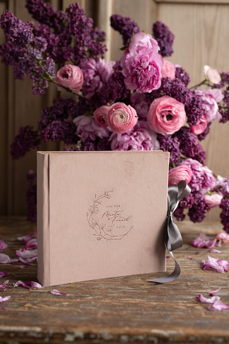 Księgi wpisów gości welurowe pudrowa rózowa elegancka księga wpisów gości,  weselna księga wpisów gości welurowa okładka ksiega gosci 1