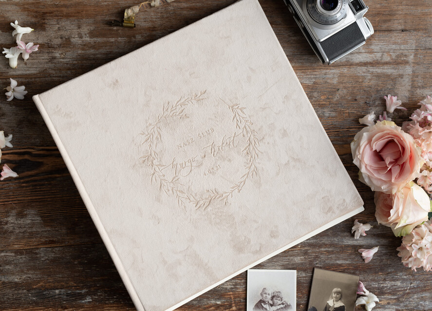 Księgi wpisów gości welurowe dużą księga gosci wesenych personalizowana na życzenia zdjęcia z fotobudki welurowa9