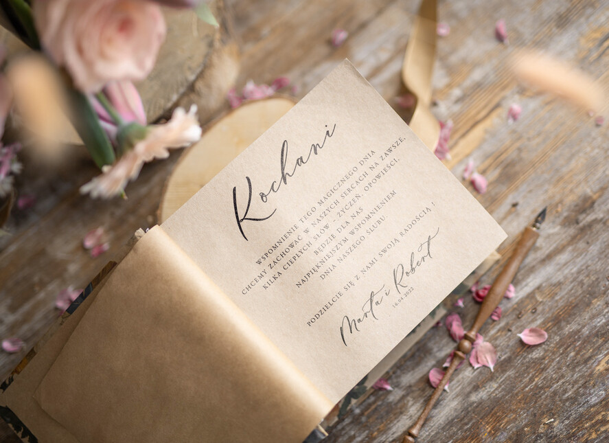 Księgi wpisów gości welurowe księga do wpisywania życzeń przez gości weselnych, możliwe czarne kartki1