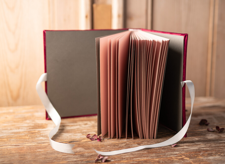 Księgi wpisów gości welurowe duża welurowa księga gości glamour na wesele zdjęcia z fotobudki i polaroidy kolorowe kartki, duza ksiega wpisow gosci 13