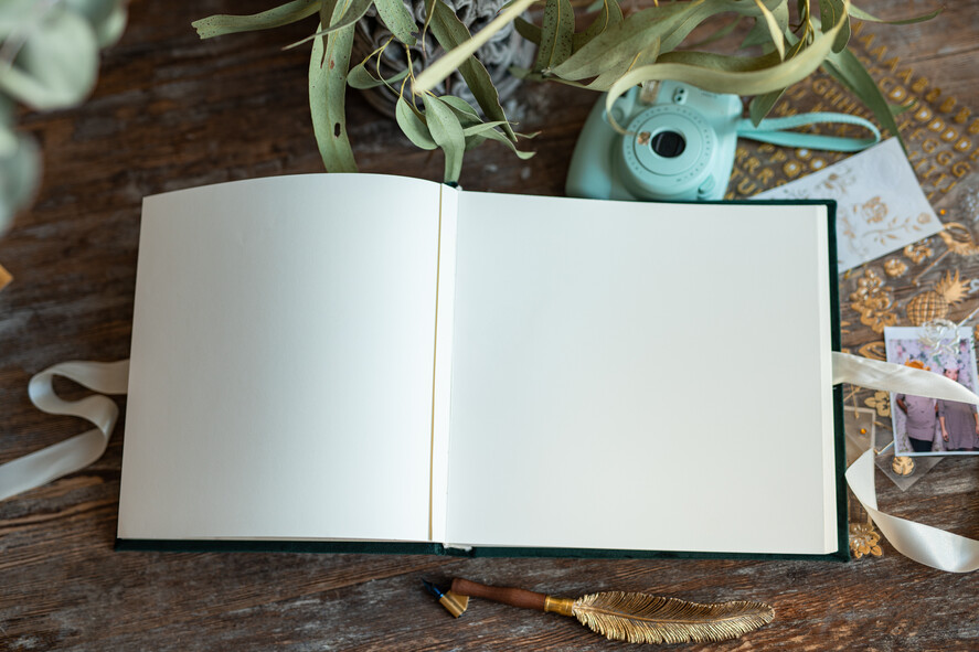 Księgi wpisów gości welurowe Zielona Welurowa Księga Wpisów Gości Ecru Kartki Księga Pamiątkowa welurowa ze Złotymi Napisami 4