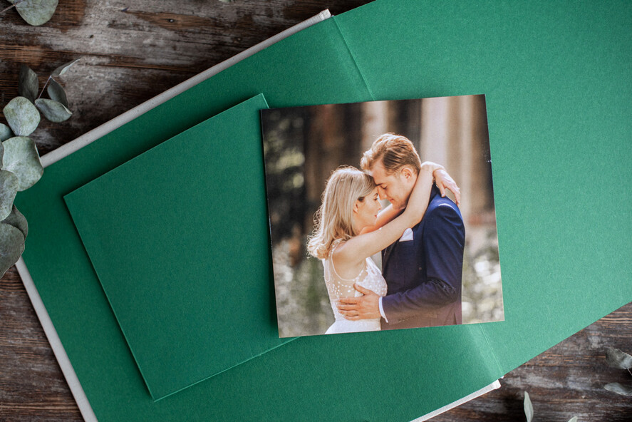 Księgi wpisów gości welurowe duża księga wpisów gości na zdjęcia z fotobudki księga wpisów gości z ramką na zdjęcie5