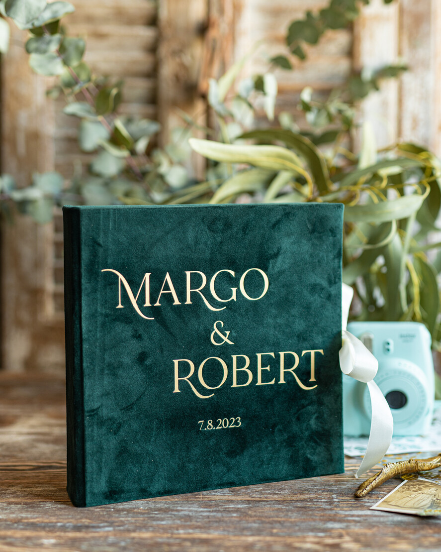 Księgi wpisów gości welurowe Duża Zielona Welurowa Księga Wpisów Gości Ecru Kartki Księga Pamiątkowa welurowa ze Złotymi Napisami 0