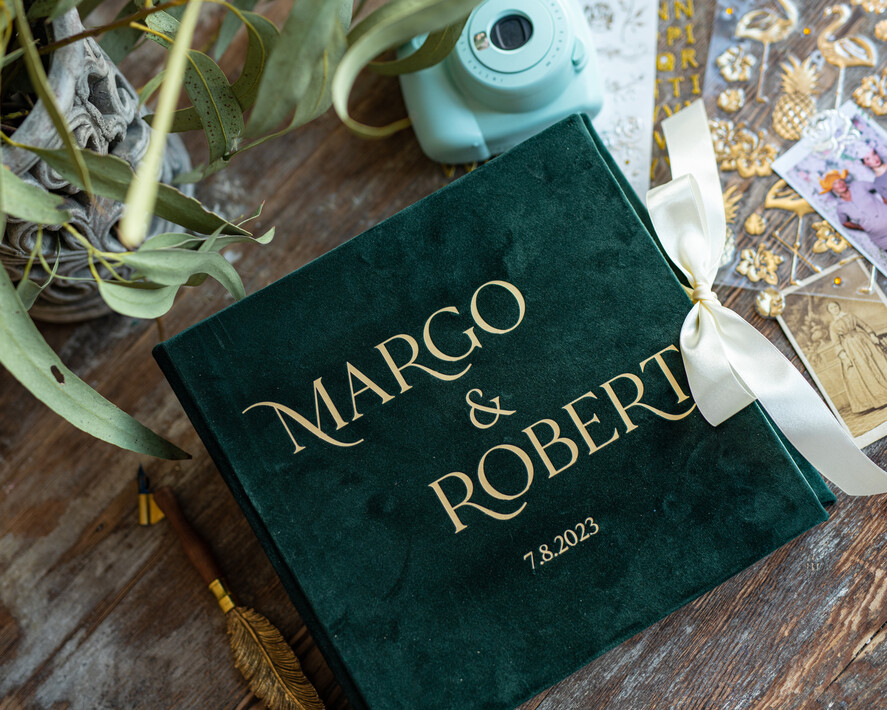 Księgi wpisów gości welurowe Duża Zielona Welurowa Księga Wpisów Gości Ecru Kartki Księga Pamiątkowa welurowa ze Złotymi Napisami 2