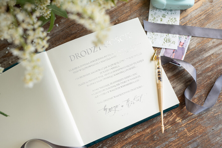 Księgi wpisów gości welurowe butelkowa zielona księga wpisów gości,  welurowa księga wpisów gości personalizowna na zdjęcia z fotobudki i instaxa   2