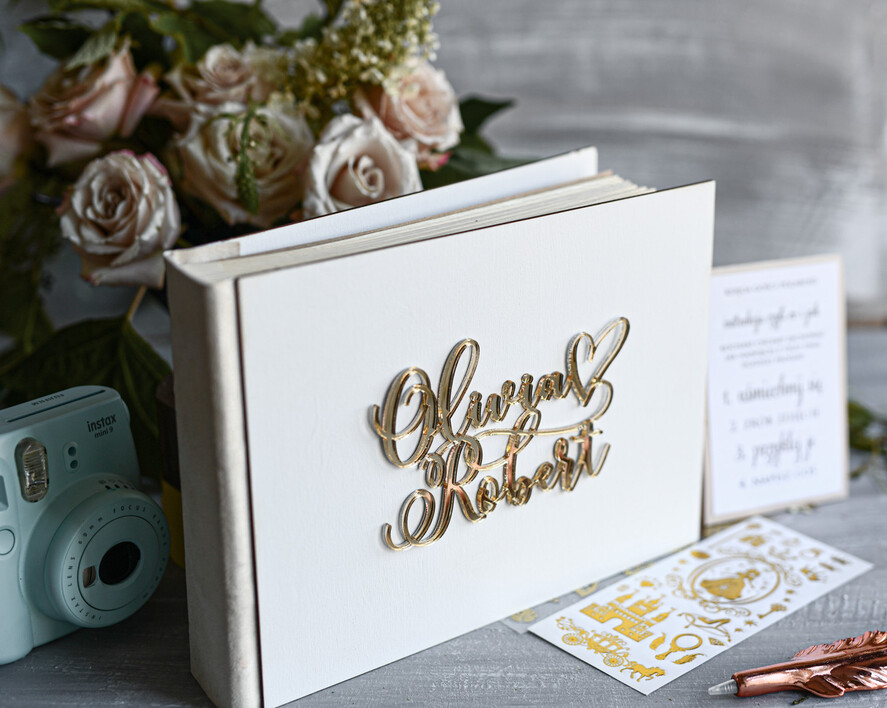 Księgi wpisów gości welurowe album księga gości weselnych mozliwe czarne kartki na fotki z instaxa i fotobudki drewniana złote napisy2