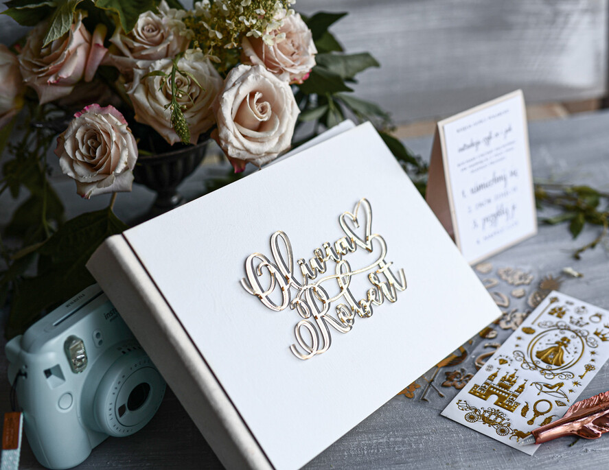 Księgi wpisów gości welurowe album księga gości weselnych mozliwe czarne kartki na fotki z instaxa i fotobudki drewniana złote napisy8