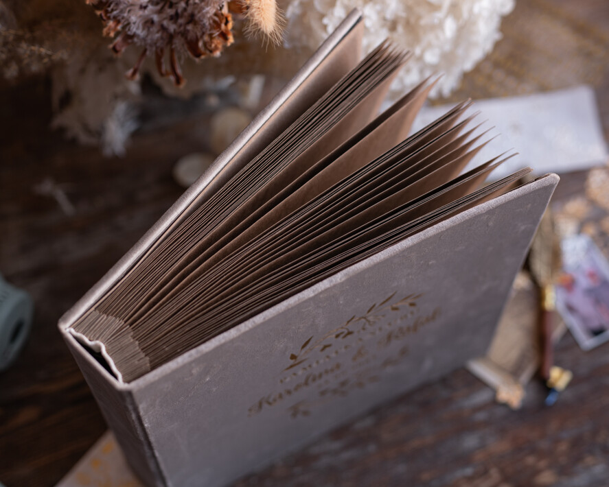 Księgi wpisów gości welurowe welurowa księga wpisów gości, pamiątkowa księga gości, złote imiona na okładce, elegancka welurowa duża księga 4