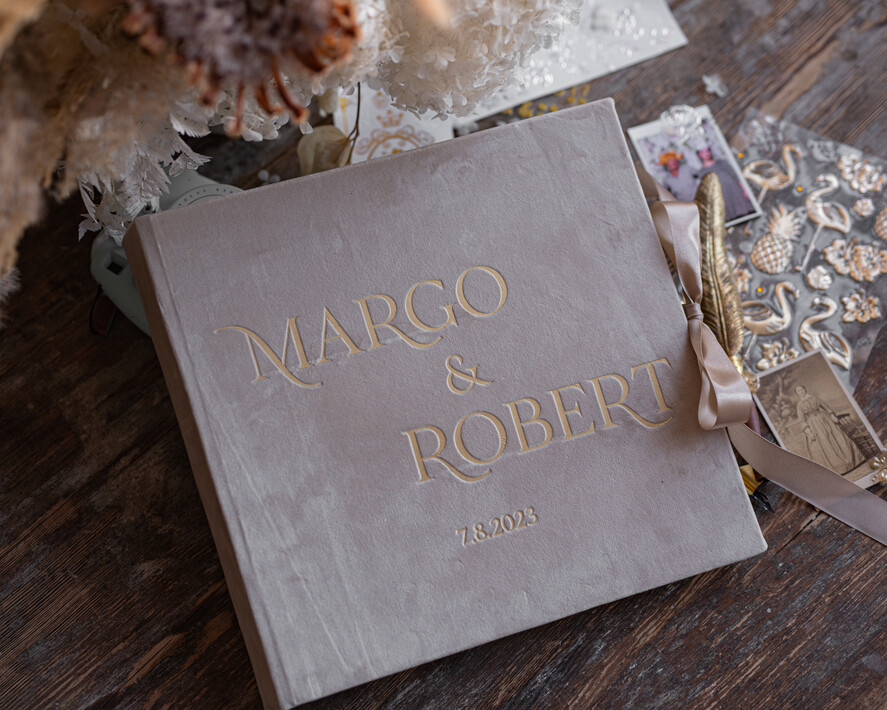 Księgi wpisów gości welurowe ksiega gosci na zdjecia, ręcznie szyta księga wpisów gości, welurowa okładka złote napisy 1